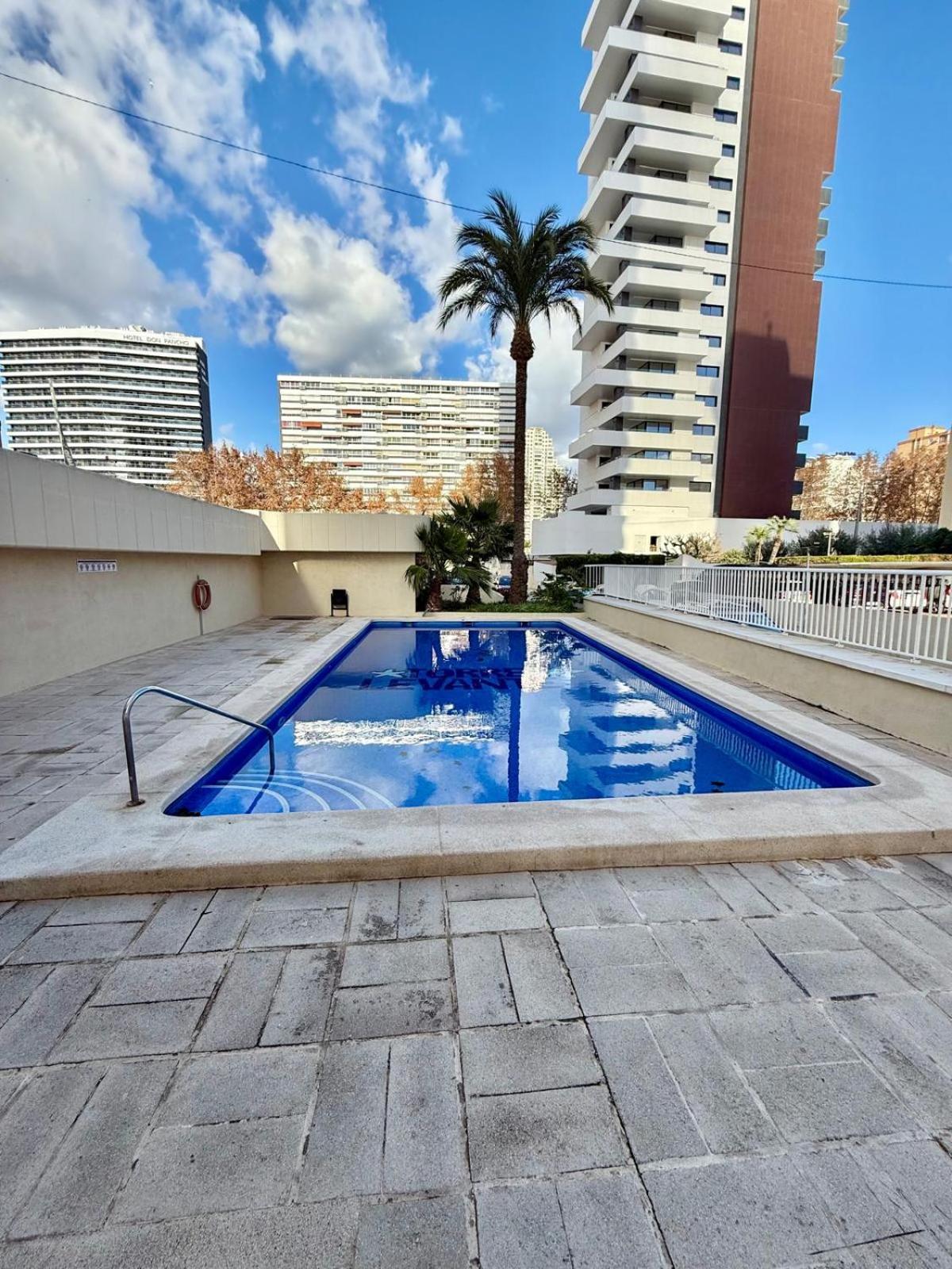 Apartamento Torre Levante, Primera Linea De Playa Бенидорм Экстерьер фото